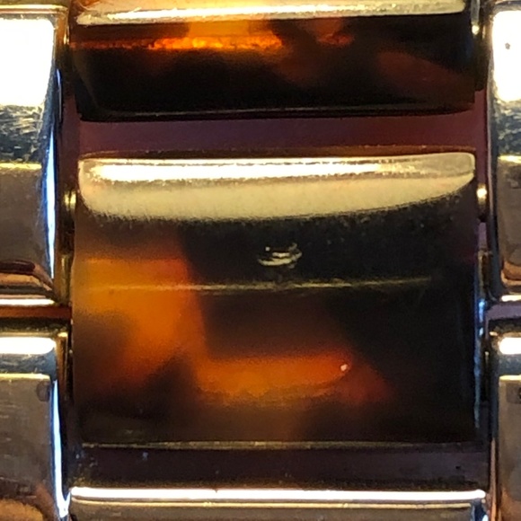 MICHAEL KORS acetate tortoiseshell rectangular watch - Picture 15 of 16